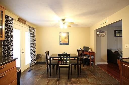 4th image of 17 Potter Ave Unit 2