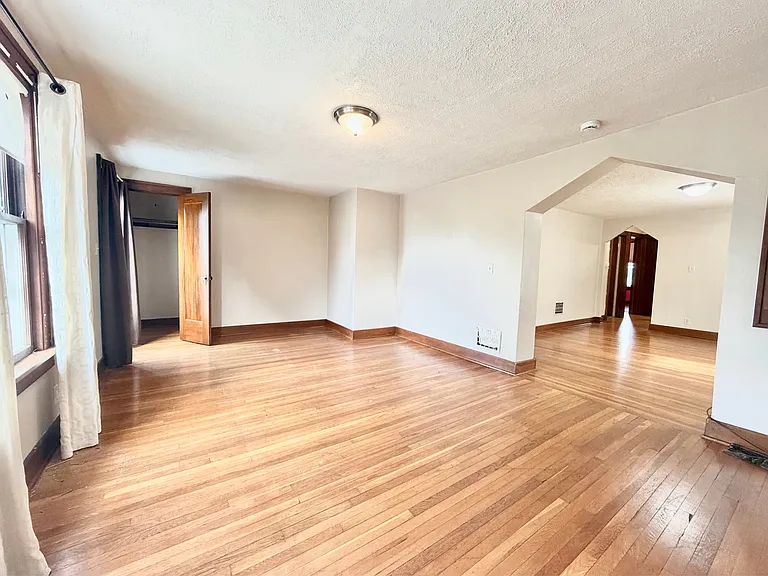 145 Whitehall Ave #2 — Photo 4