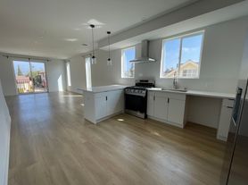 Just Completed Modern Townhomes! Never Lived In!