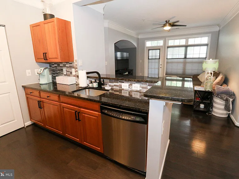 508 Sunset View Ter SE #104 — Photo 4