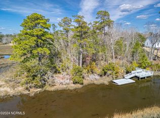417 W Windward Landing Pl, Hampstead, NC 28443