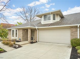 108 Furnace Run Dr, Akron, OH 44307