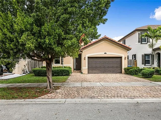 11863 SW 253rd Ter — Photo 1