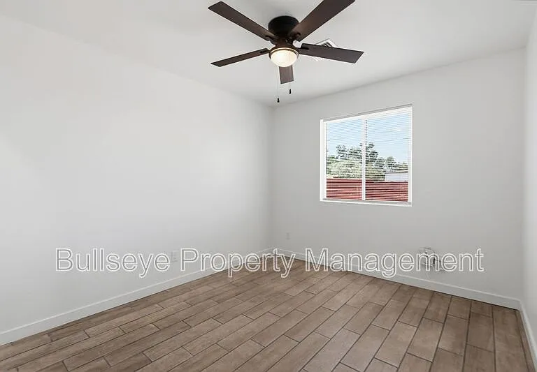 428 S 97th Pl — Photo 16