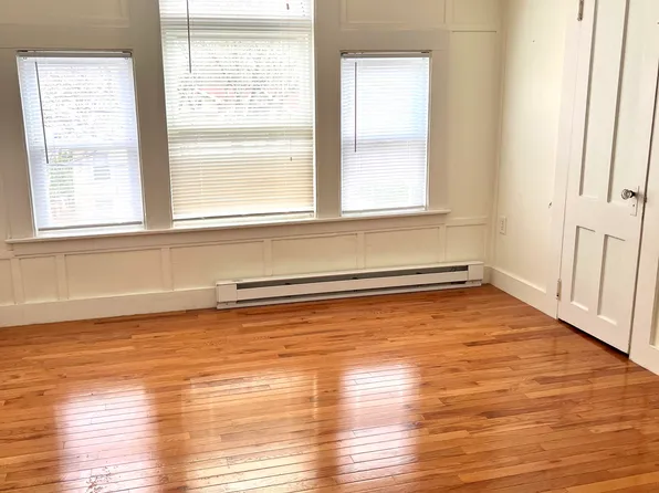 236 N Colony Rd APT 3, Wallingford, CT 06492