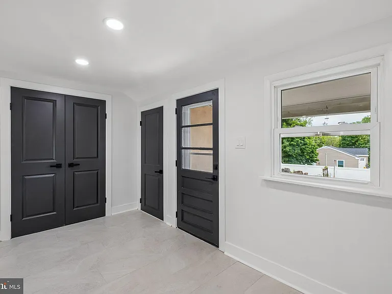 114 Conestoga Rd — Photo 26