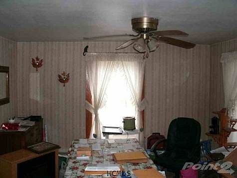 3rd image of 50 Mountain View Ln