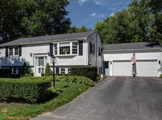 15 Karole Ln, Cumberland, ME 04021