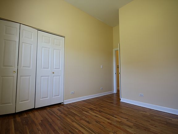 3rd image of 2565 W Washington Blvd #1E