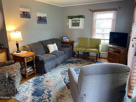 4th image of 11 Riverledge Road