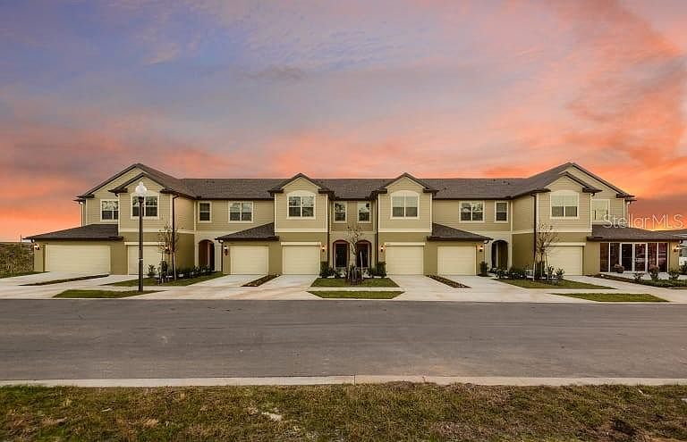 1st image of 1240 Pavia Dr