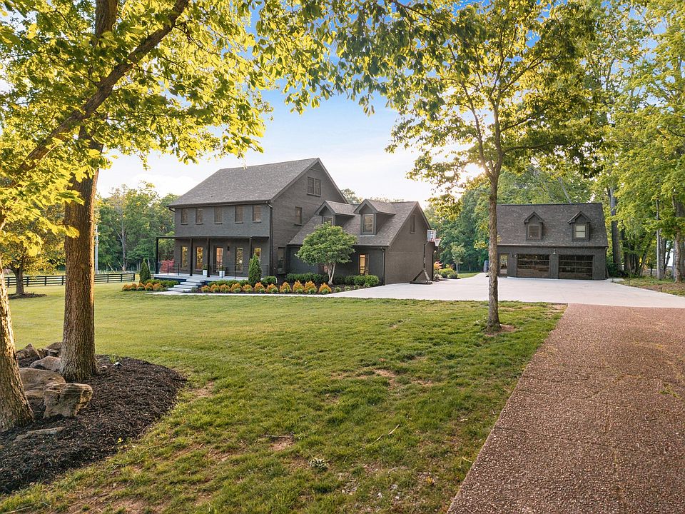 1st image of 2031 Maple Ln