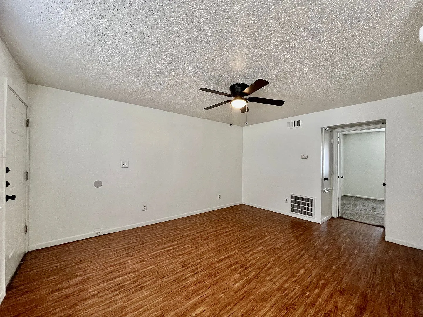 Chestnut Place Apartments — Photo 3