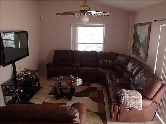 2nd image of 2771 Woodstream Cir