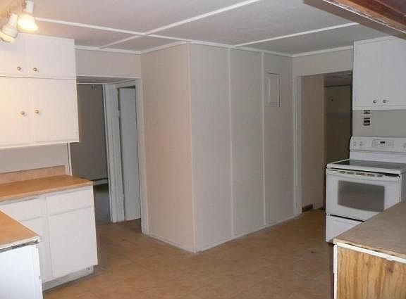 3rd image of 70102 Sheridan Dr