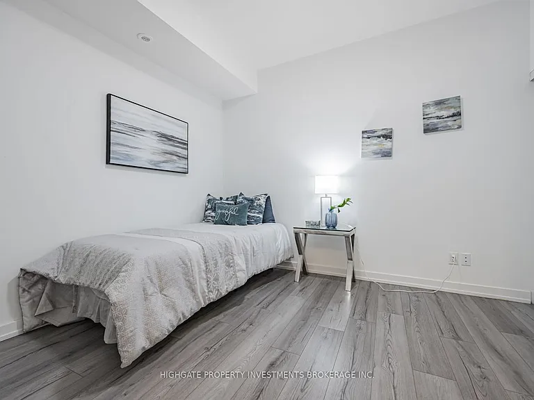 266 Finch Ave E #13 — Photo 20