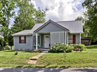 19 Pin St, Englewood, TN 37329