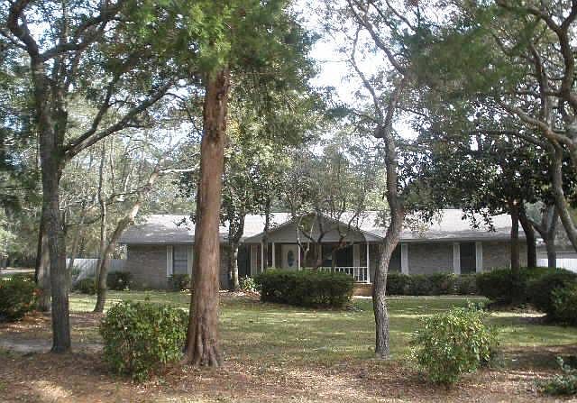 1st image of 914 Lake Dr