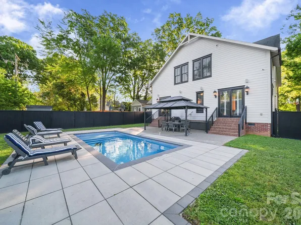 1117 Pamlico St, Charlotte, NC 28205