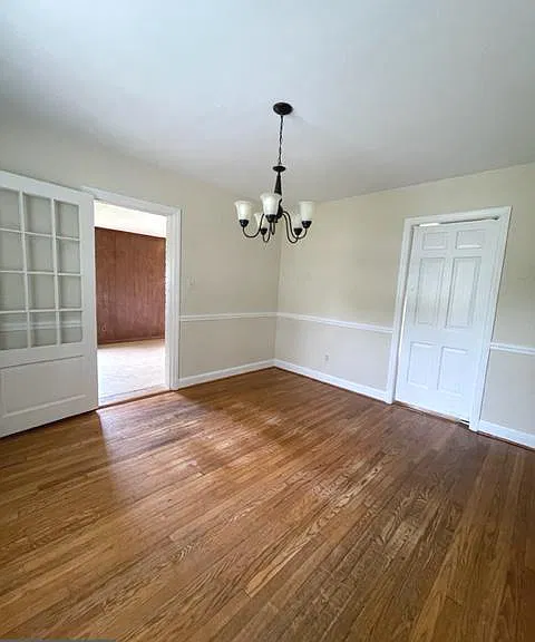 4408 Glenridge St — Photo 11