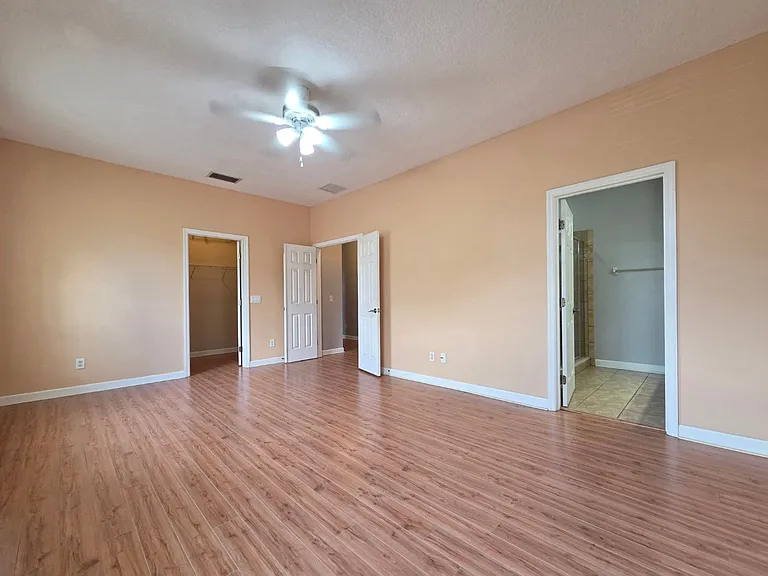 337 Coral Beach Cir — Photo 8