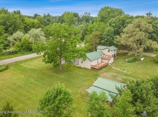 6776 Howe Rd, Bath, MI 48808