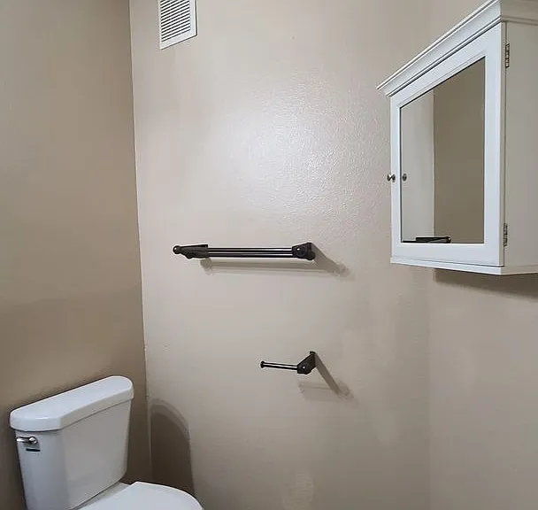 1300 S Arlington St #202 — Photo 16