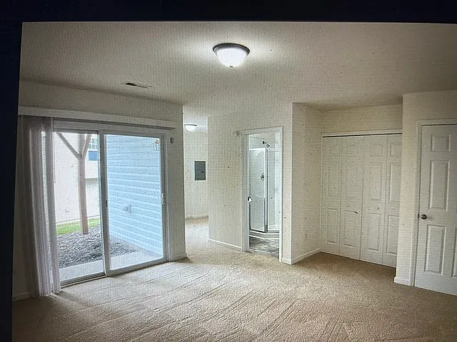 3 bed, 2219 sqft, $2,395 — Photo 4
