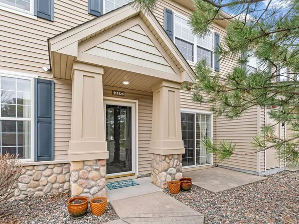 11182 Aberdeen St NE Unit D, Blaine, MN 55449