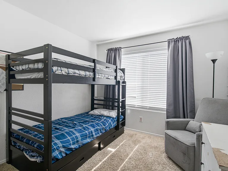 1195 W Salmon Ct — Photo 21