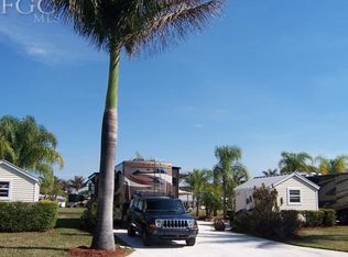 3128 E Riverbend Resort Blvd, Labelle, FL 33935