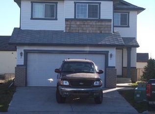 9 Cimarron Meadows Bay, Okotoks, AB T1S1T4