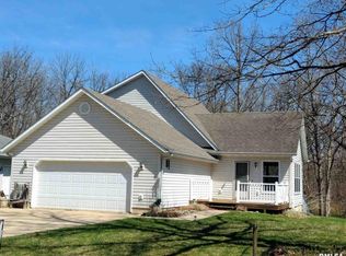 220 Briarwood Pl, Dahinda, IL