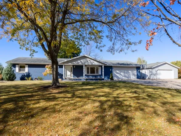 N2177 Weyers Rd, Kaukauna, WI 54130
