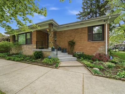 2456 W Farwell Ave, Chicago, IL, 60645