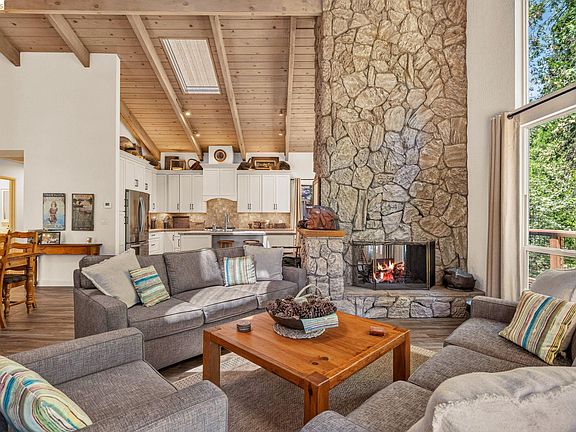 4th image of 22790 Bret Harte Dr