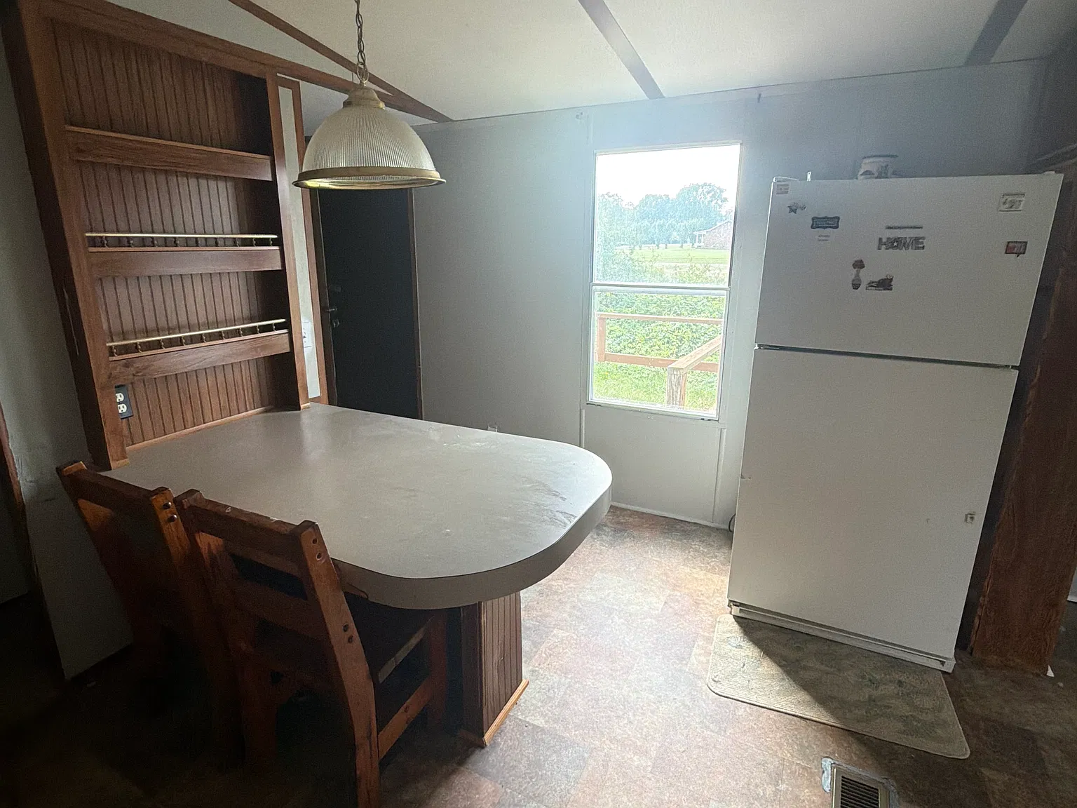 2 bed, 800 sqft, $1,200 — Photo 2