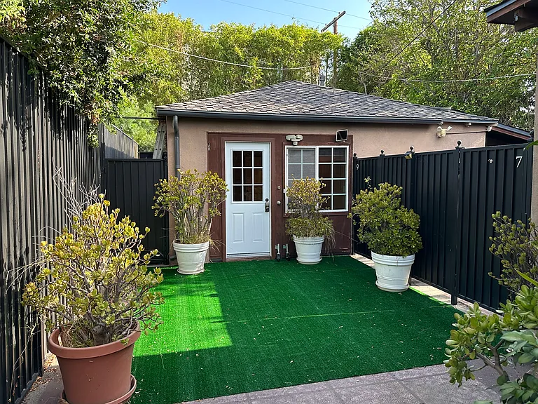 10809 Huston St — Photo 1