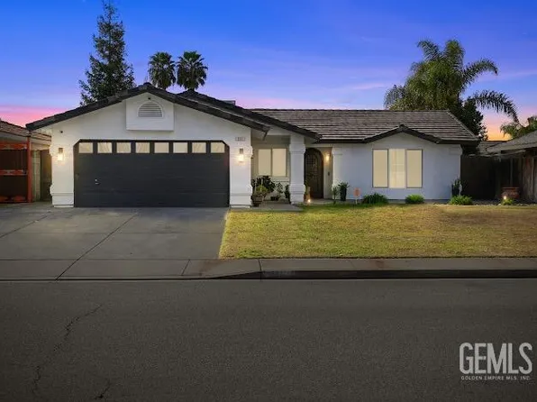 211 Schnaidt St, Shafter, CA 93263