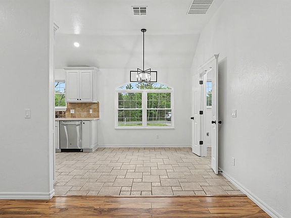 4th image of 3800 Old Country Cir