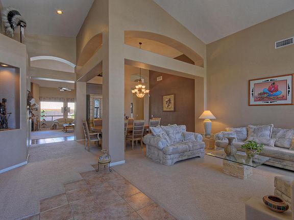 4th image of 5029 E Barwick Dr