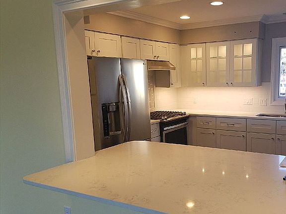 large quartz counters