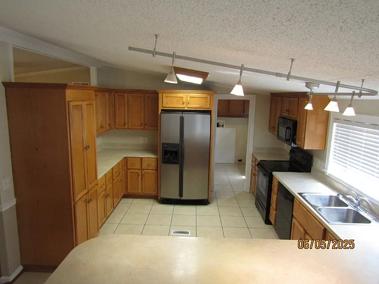 4883 Riverside Dr #A — Photo 20
