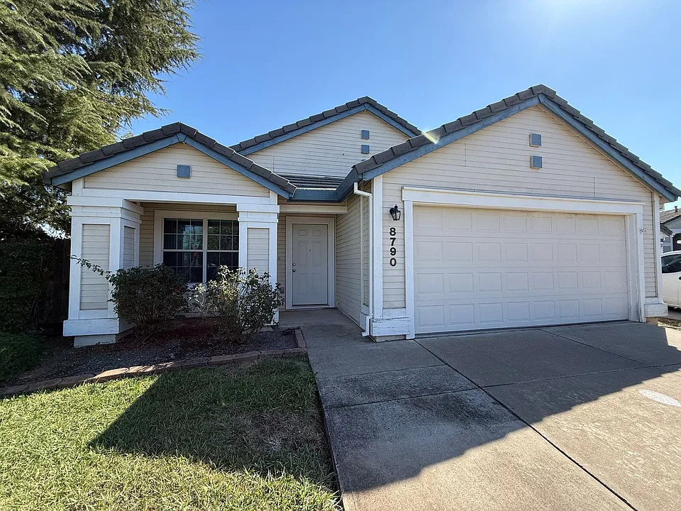 8790 Owlet Ct