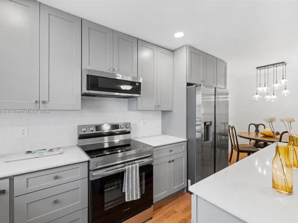 5300 Washington St APT Q206, Hollywood, FL 33021