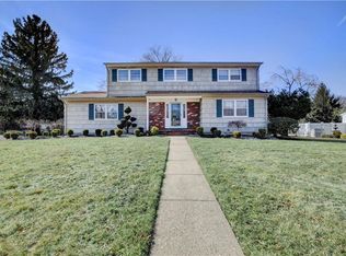 7 Neal Dr, East Brunswick, NJ 08816