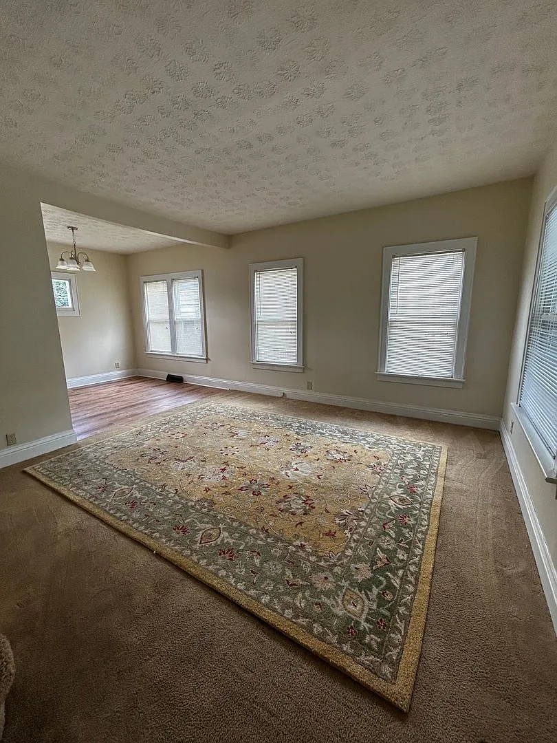 Spacious 3-Bedroom 2-Bath Home with Central Air and Full Basement on the Hilltop! — Photo 3