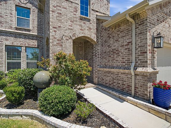 2nd image of 5616 Salt Springs Dr