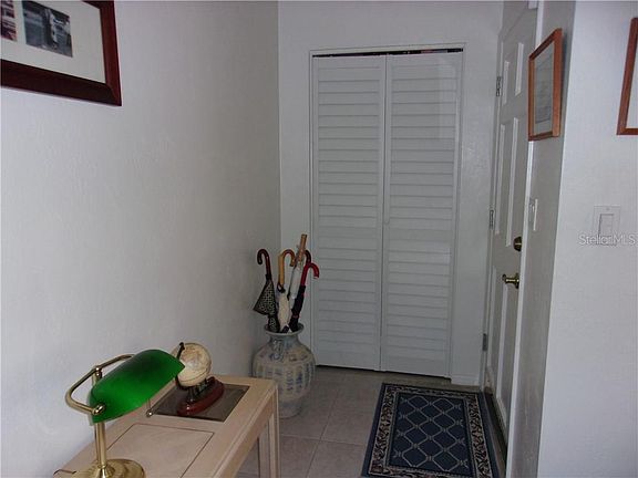 5th image of 737 Almeda St N
