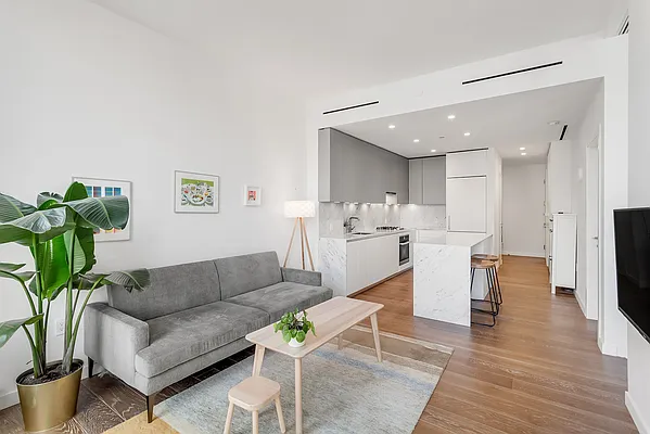 Rented by Warburg | media 32